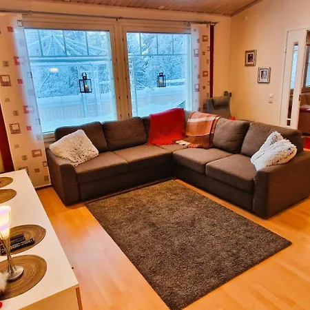 فيلة House At The Arctic Circle- Next To Santa Claus