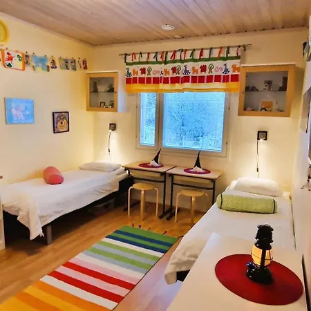 House At The Arctic Circle- Next To Santa Claus فيلة